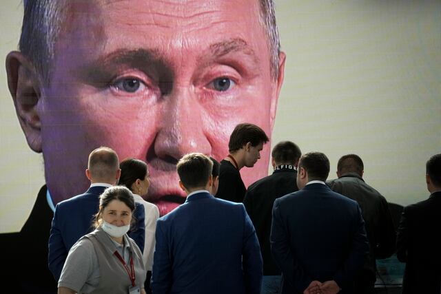 Oposición rusa jura enfrentar a Putin desde la cárcel o el exilio