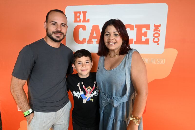 Diego Armando Álamo junto a sus padres, Yomar Álamo De Jesus y Ruth Rodríguez Nuñez
Metro PR San Juan 12 de mayo de 2026
