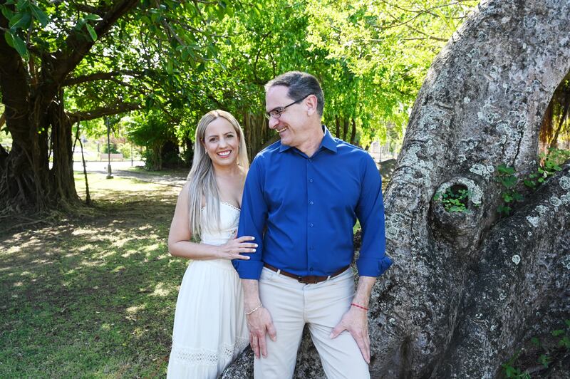 El representante José Pichy Torres Zamora y su novia, Zaida Enid Rios Mercado. Parque Luis Muñoz Rivera. San Juan Metro PR 1 de diciembre de 2025
