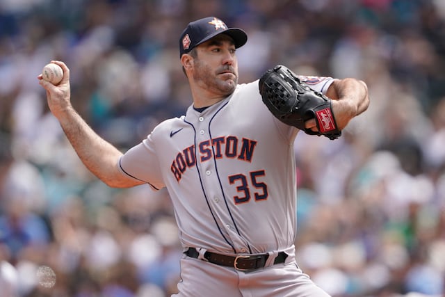Astros superan a Marineros