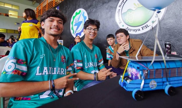 Competencia de Carritos Solares reúne a estudiantes de 16 escuelas públicas de Puerto Rico