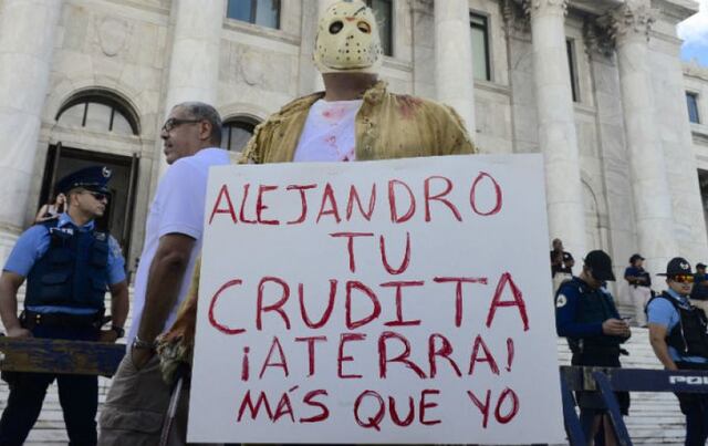 Protestan contra la "crudita" en reinicio de la extraordinaria