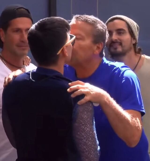 “La Divaza” se besa con otro hombre en “La casa de los famosos 4″