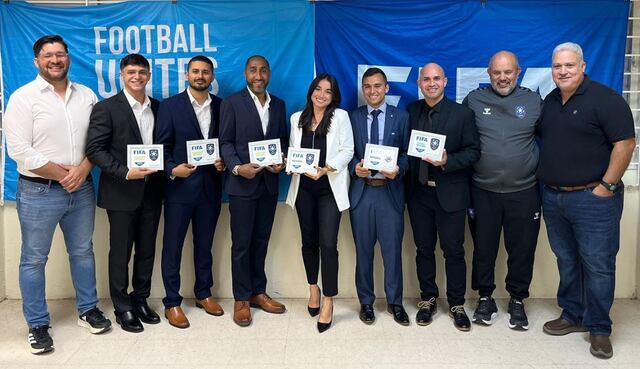 Nueve árbitros puertorriqueños reciben acreditación FIFA
