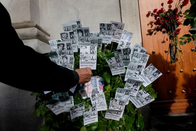 Chile conmemora medio siglo del golpe que dio paso a la cruenta dictadura militar