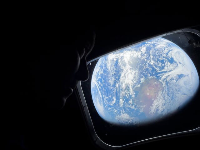 Astronautas de Artemis II se preparan para sobrevuelo lunar entre tareas cotidianas