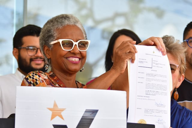 Ana Irma Rivera Lassen confirma fue certificada oficialmente como candidata a la comisaría residente