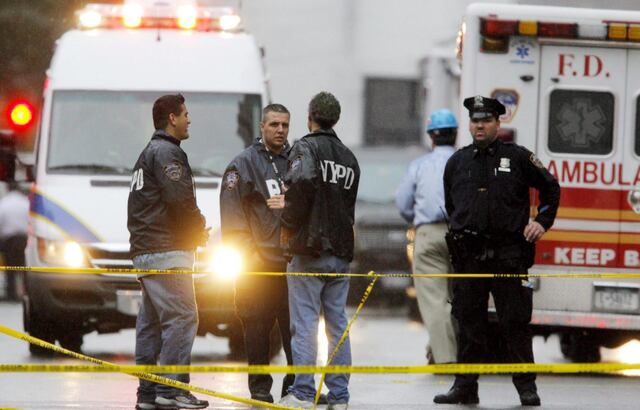 Un estudiante muerto y otro en condición crítica en escuela en Nueva York