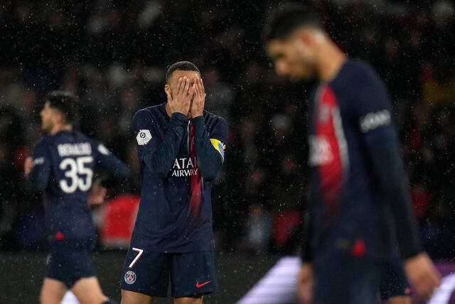 El PSG retrasa su coronación en Francia