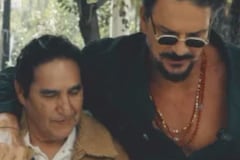 Ricardo Arjona sorprende a taxista mexicano con un auto
