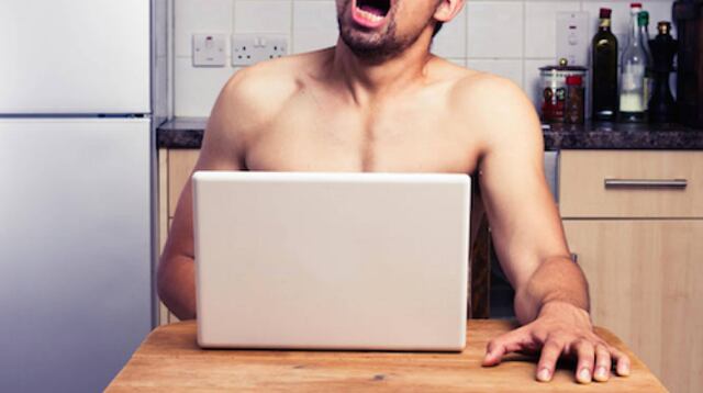 Pornografía en línea puede salvar relaciones