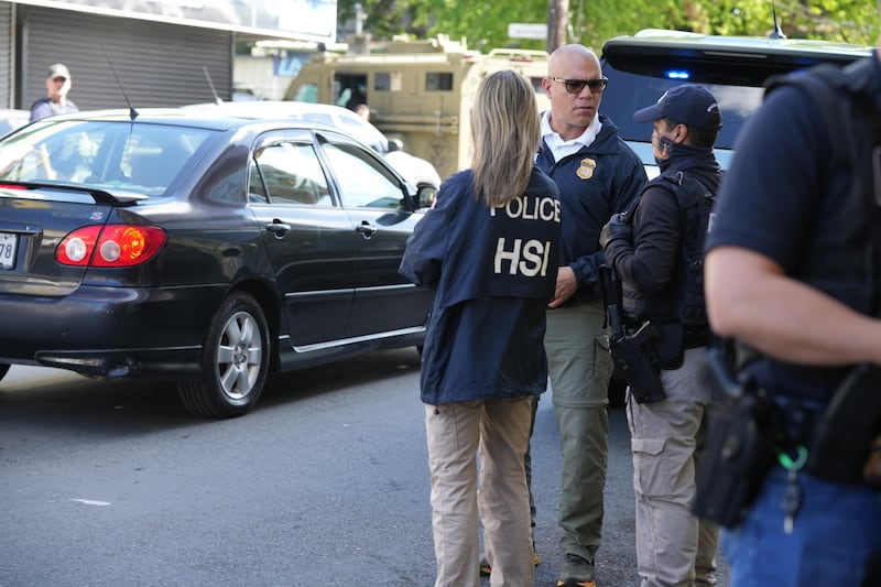 Las autoridades federales realizaron un operativo contra inmigrantes sin estatus legal en Puerto Rico.