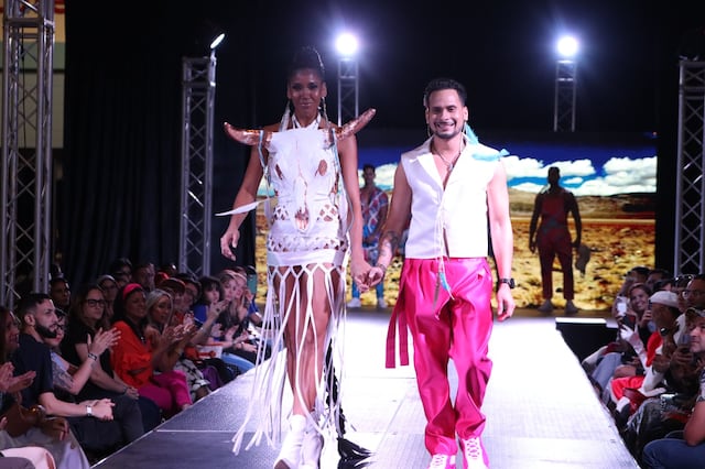 Camino al ‘New York Fashion Week’ el ganador de “The Emergy”