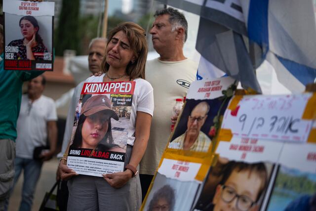 Hamás libera dos mujeres israelíes por “razones humanitarias”