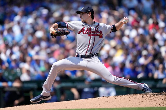 Bravos blanquean 8-0 a Cachorros