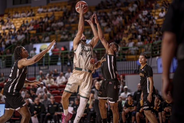 Indios remontan y obligan sexto juego ante los Leones