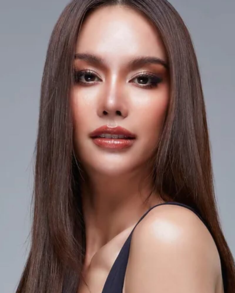 Miss Tailandia, Anna Sueangam-iam.