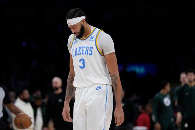 Anthony Davis fuera de los Lakers por tiempo indefinido por lesión