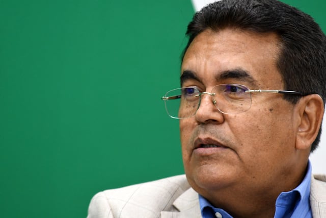Javier Jiménez reaparece defendiendo al gobierno tras entregar información a los federales