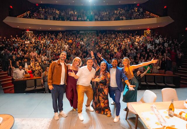 Exitoso estreno de la comedia “Friendsgiving” en el Centro de Bellas Artes de Santurce