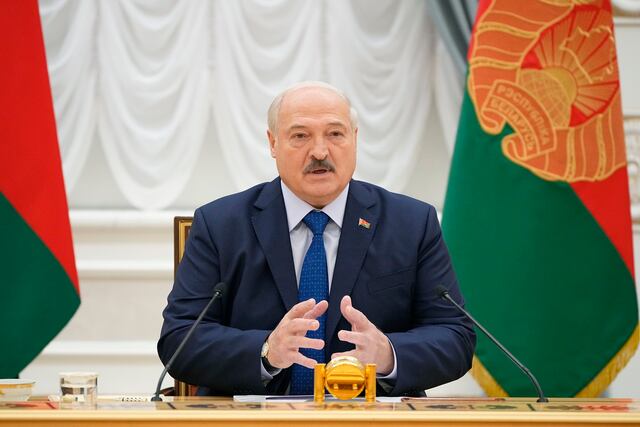 Presidente bielorruso afirma que Rusia ha completado el envío de armas nucleares a su país