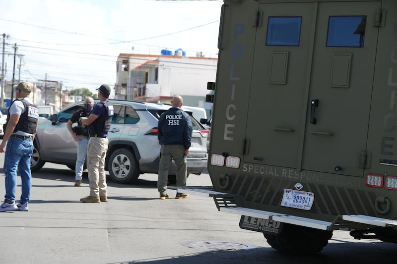 Las autoridades federales realizaron un operativo contra inmigrantes sin estatus legal en Puerto Rico.