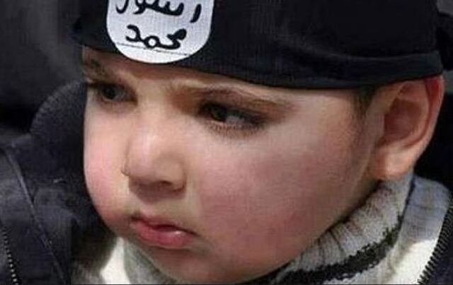 Así entrena Estado Islámico a los niños para ser terroristas