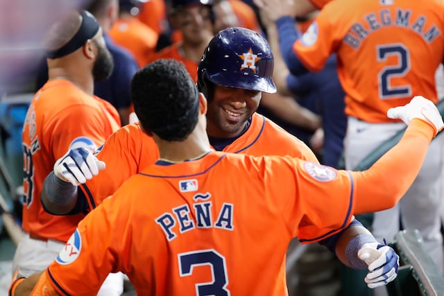 Astros ganan 11-5 sobre los Diamondbacks