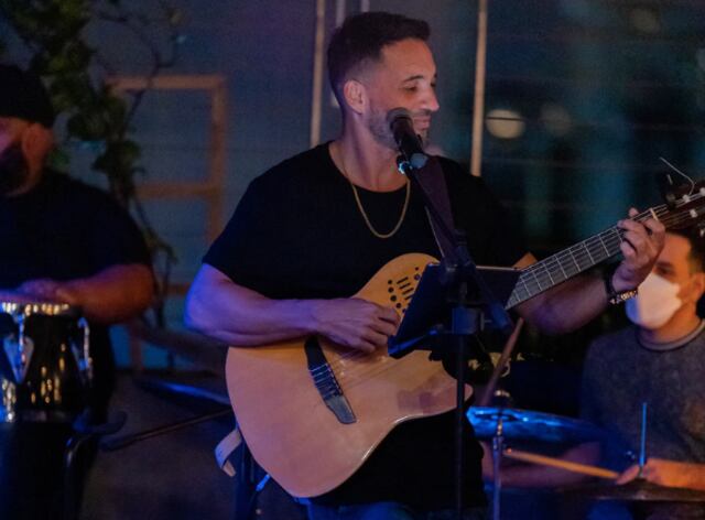The Wave Hotel apuesta a los sábados de conciertos en su Sunset Rooftop