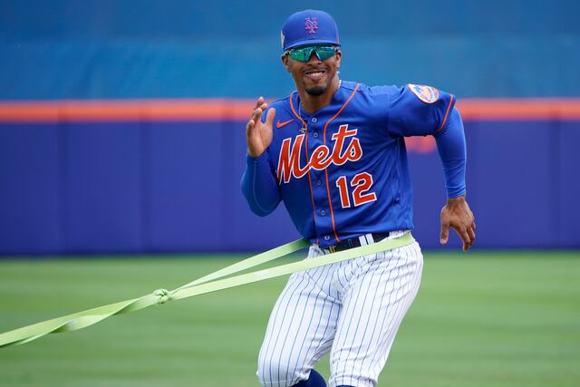 Lindor y Marte guían a Mets a ganar juego inaugural en casa