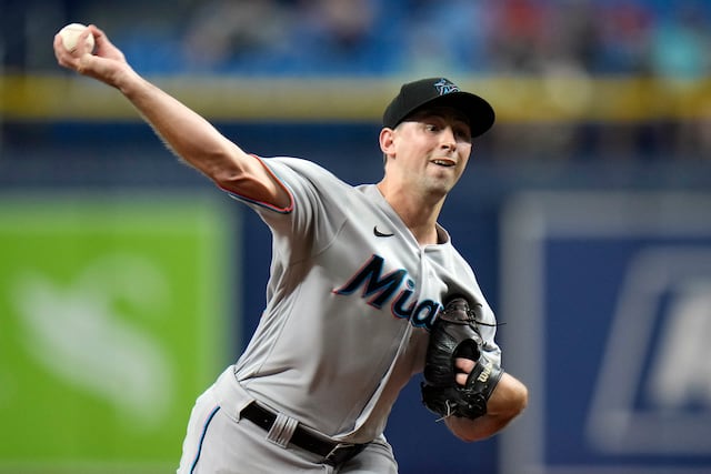 Yanquis firman a Cody Poteet para dar profundidad a sus lanzadores