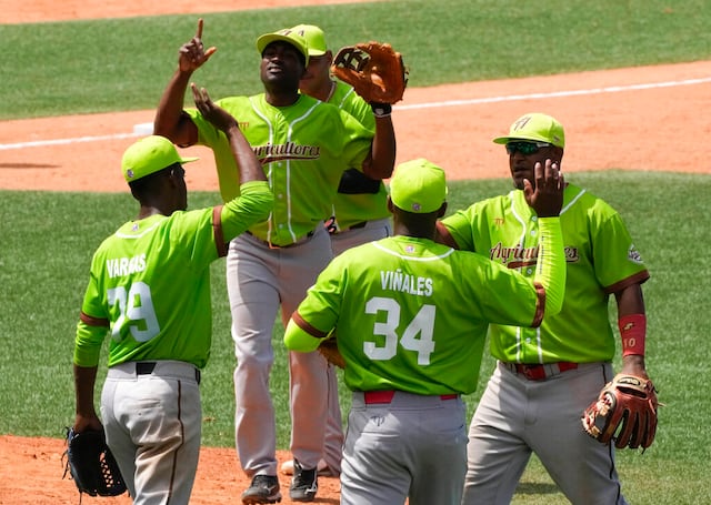 Cuba y México ganan en el arranque de la Serie del Caribe