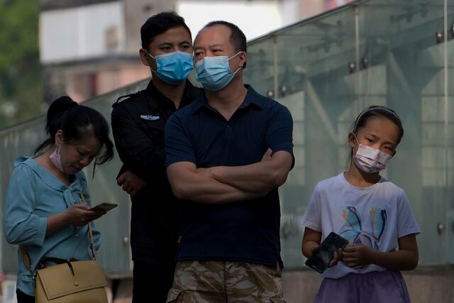 OMS pide información a China sobre brotes de neumonía infantil
