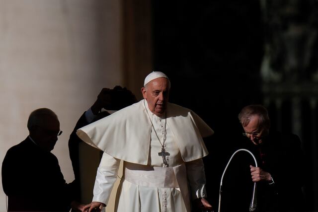 El Vaticano, más cerca de permitir el bautismo de católicos transexuales