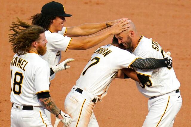Piratas superan 8-7 a Marlins