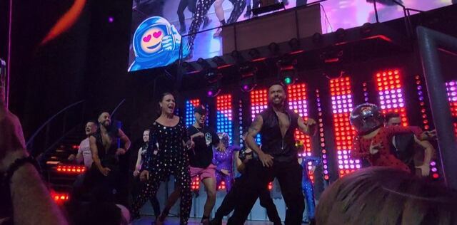 Olga Tañón disfruta de una noche de jangueo junto a sus fanáticos