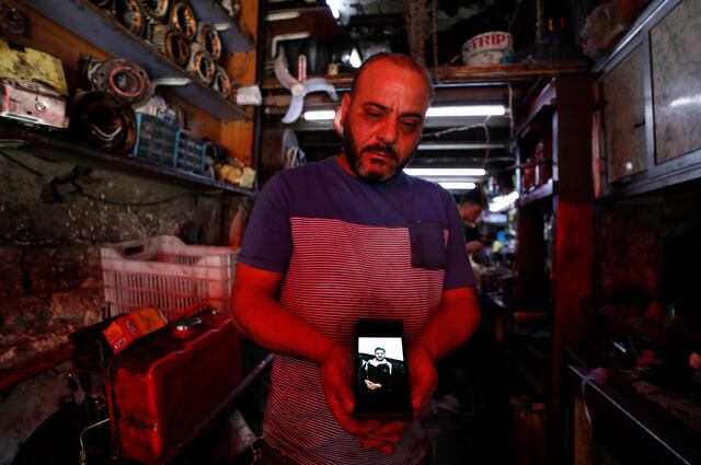 Docenas de sirios siguen desaparecidos tras inundaciones en Libia