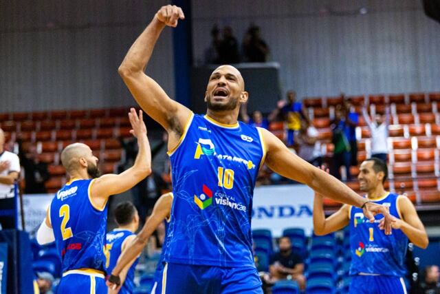 Plataneros siguen con vida en semifinal del Voleibol Superior Masculino