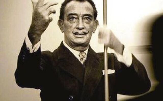 Ordenan exhumar restos de Salvador Dalí