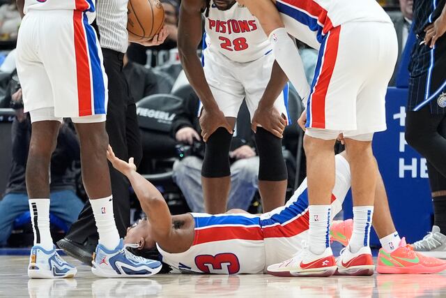 Ivey, escolta de Pistons, se somete a cirugía en pierna fracturada durante partido ante Magic