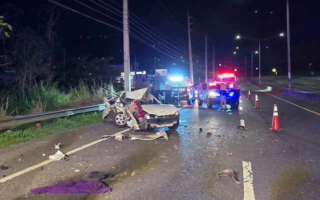 Hombre fallece tras chocar auto y volcarse en Aguada