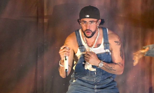 Bad Bunny habría usado una peluca para ocultar su nuevo “look”