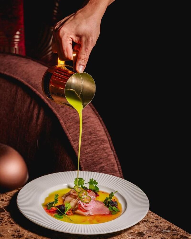 DRGN propone una velada para celebrar a los padres, mentores y figuras especiales con buena gastronomía, energía y momentos memorables.