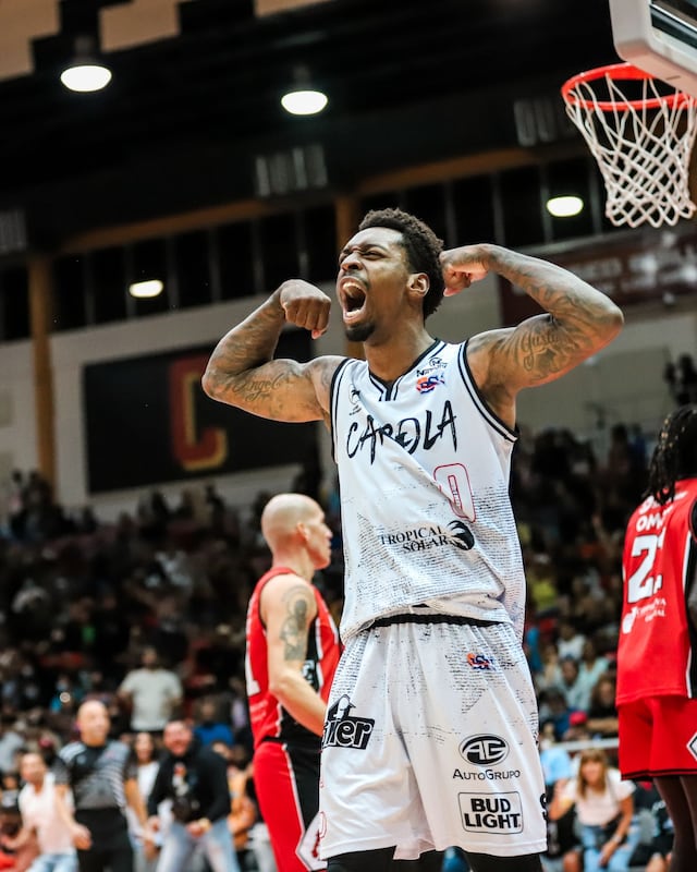 Mac enterró a los Capitanes en el último segundo