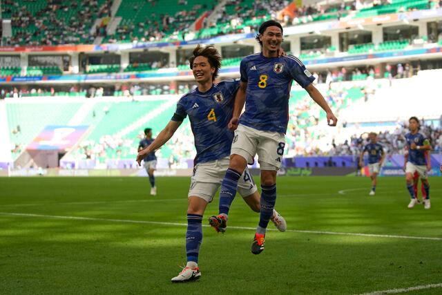 Japón remonta y vence 4-2 a Vietnam en la Copa de Asia