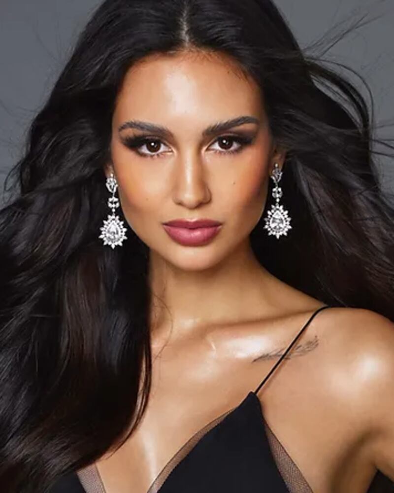 Miss Filipinas, Celeste Cortesí.