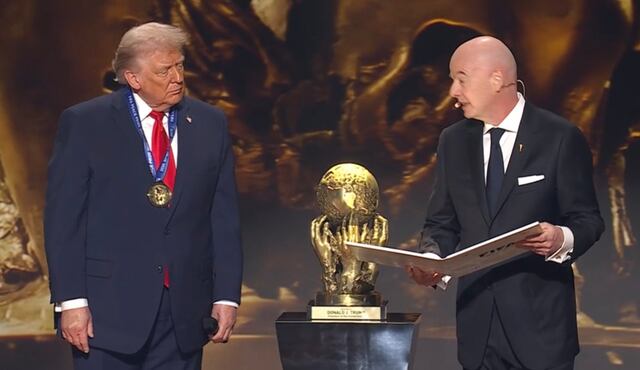 La FIFA entrega a Donald Trump su recién creado Premio de la Paz