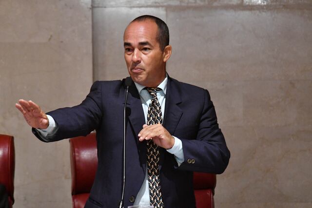 Eliezer Molina tira al medio alegados mensajes de escolta de Janet Parra
