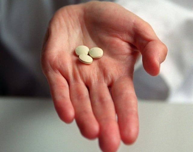 FDA aprueba píldora derivada de heces humanas para combatir infecciones intestinales