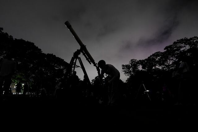 Cinco planetas se alinearán cerca de la Luna y podrán verse
